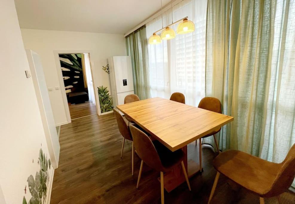 Grosse 3-Zimmer Wohnung, Zentrale Lage. Mülheim an der Ruhr Buitenkant foto