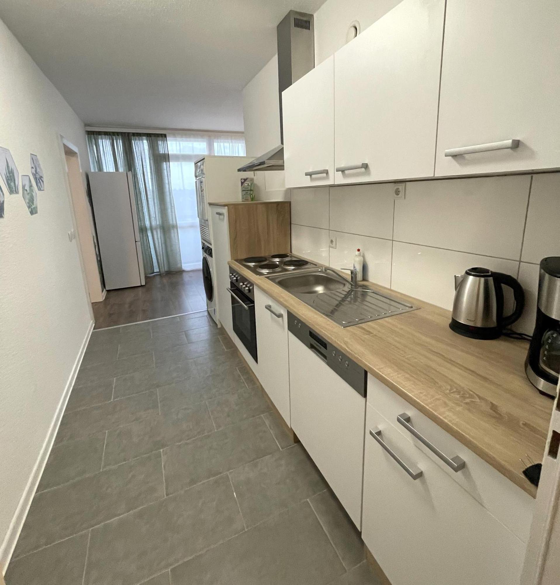 Grosse 3-Zimmer Wohnung, Zentrale Lage. Mülheim an der Ruhr Buitenkant foto